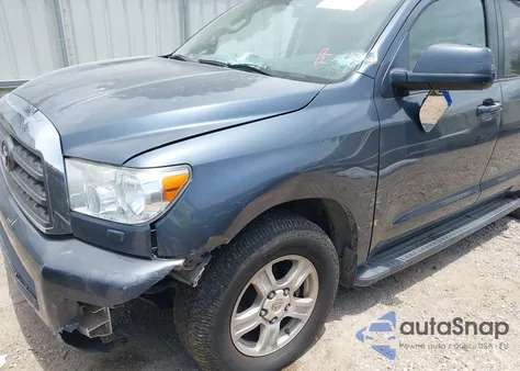 2010 Toyota Sequoia Sr5 4.6L V8 z USA, uszkodzony, nr VIN 5TDZM5G13AS001410